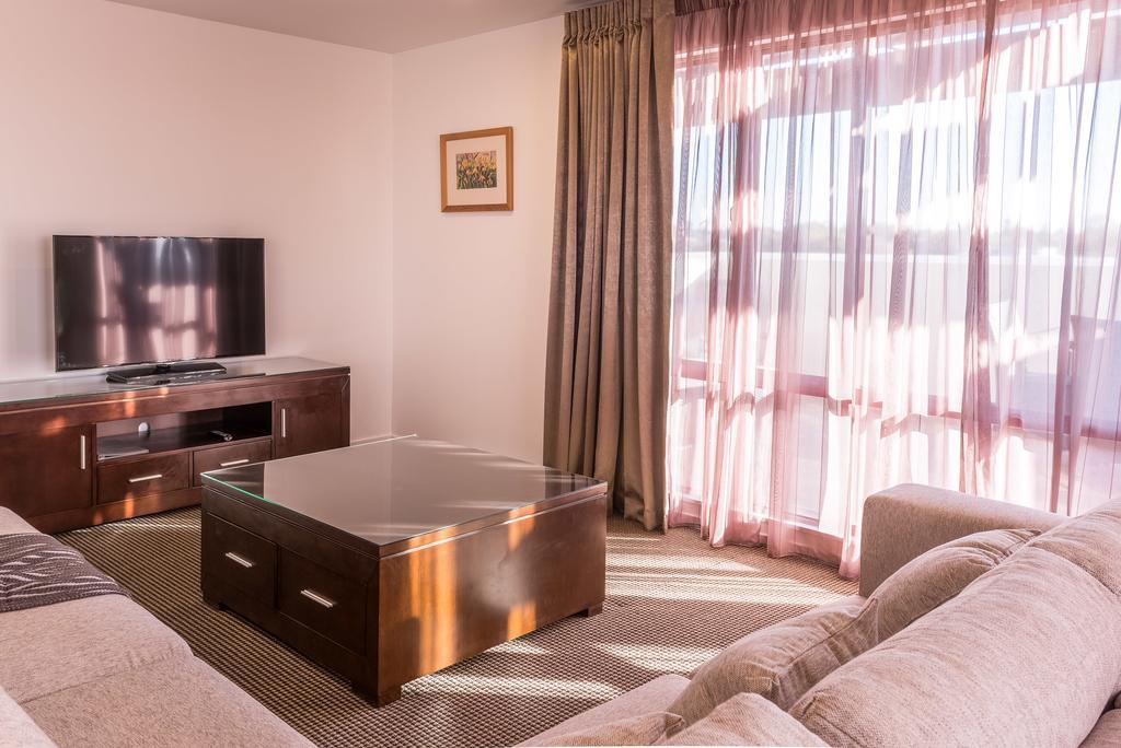 Fino Hotel&Suites Christchurch Esterno foto