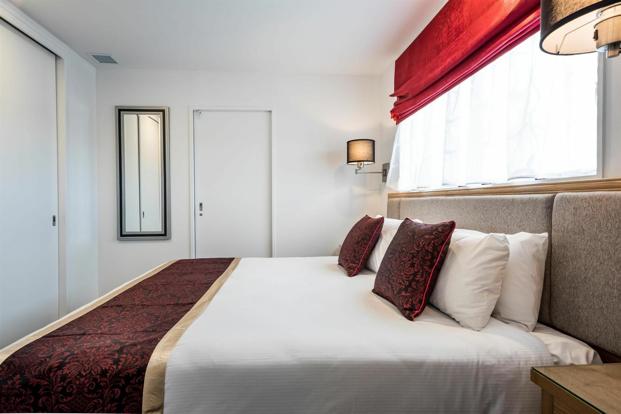 Fino Hotel&Suites Christchurch Esterno foto