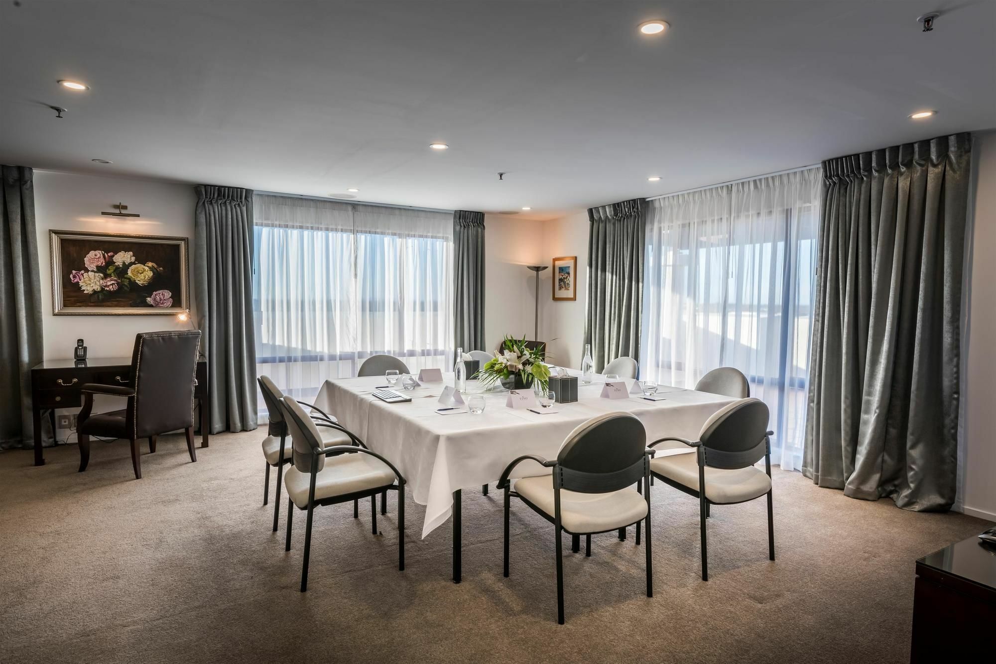 Fino Hotel&Suites Christchurch Esterno foto